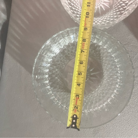 Arocroc Crystal salad bowls 8 and. 9 in  starburst pattern - Picture 2 of 8